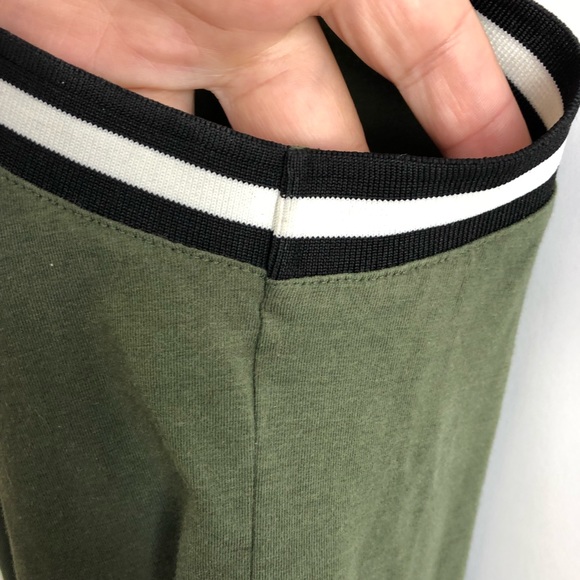 HUNTER FOR TARGET | EUC OLIVE GREEN TANK TOP | M - Picture 5 of 8